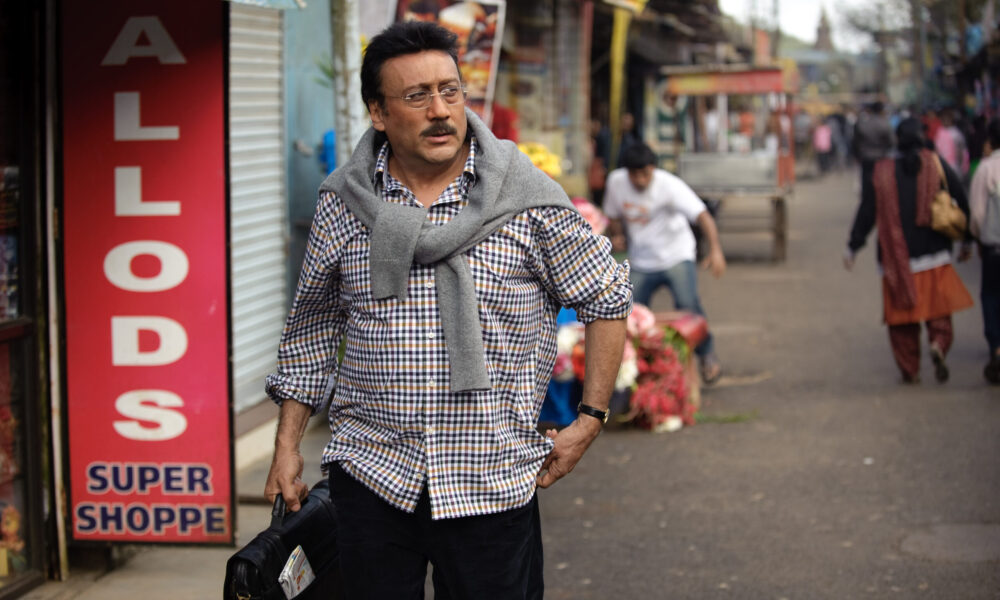 Life Is Good Review: Emotional rollercoaster where Jackie Shroff brilliantly binds you with his bonding