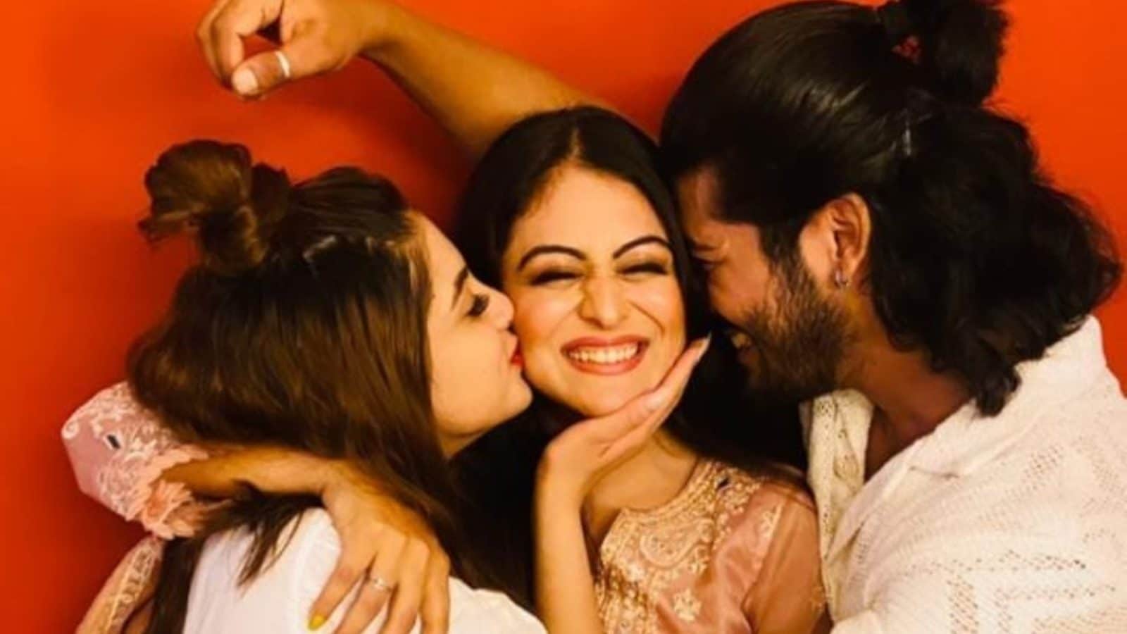 Sheezan’s Sister Posts Pic With Him, Tunisha Sharma As Ali Baba Shoot Resumes, Says ‘My Heart…’