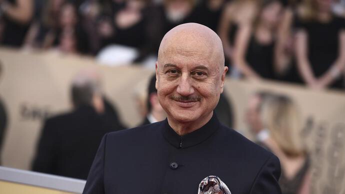 Actor Anupam Kher shares a fun video remembering the golden period of relationships in movies with late actor Amrish Puri