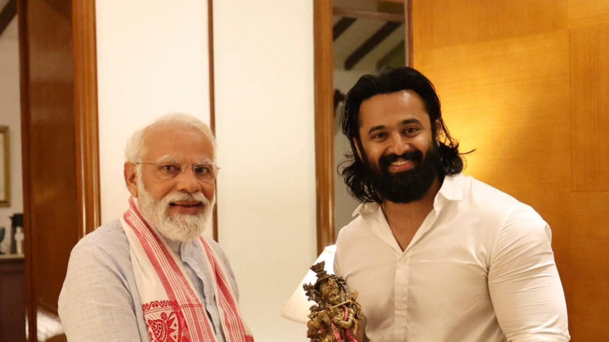 Malayalam Actor Unni Mukundan Finally Meets PM Narendra Modi, Says ‘The Best 45 Mins Of My Life’