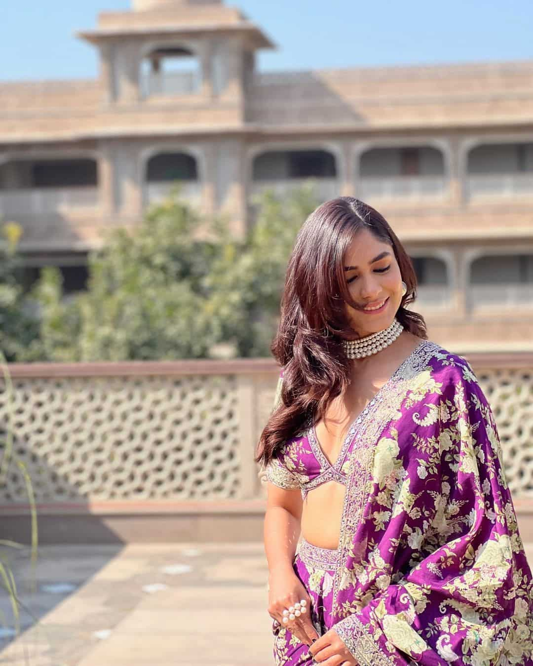 Mrunal Thakur’s Ethnic Glam