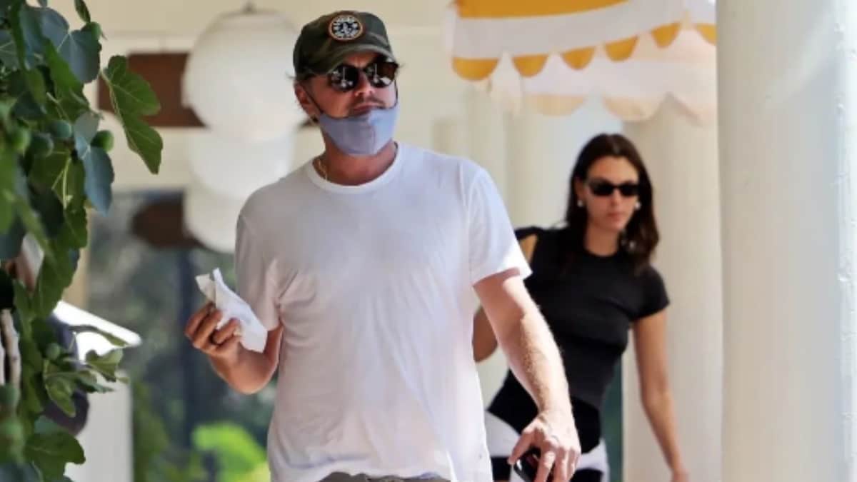 Is Leonardo DiCaprio Dating 25-Year-Old Model Vittoria Ceretti? Read On