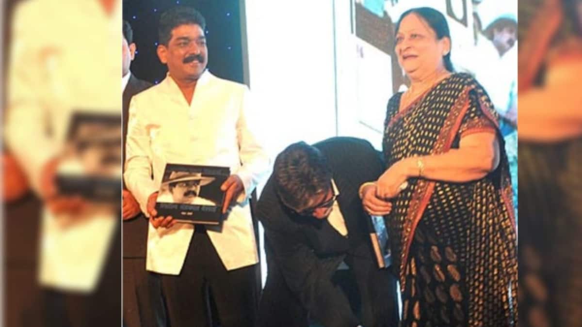 Nitin Desai Passes Away: When Amitabh Bachchan Touched The Feet Of Iconic Art Director’s Mother
