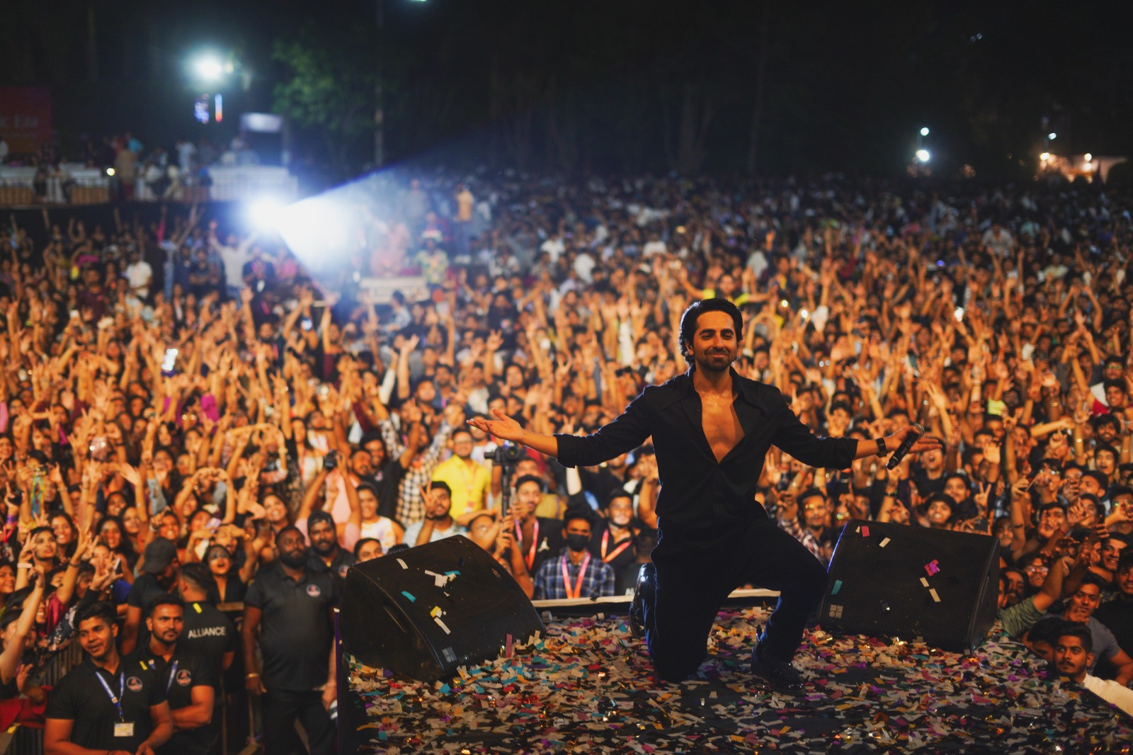 Ayushmann Khurrana to celebrate the success of his hit film Dream Girl 2 with fans
