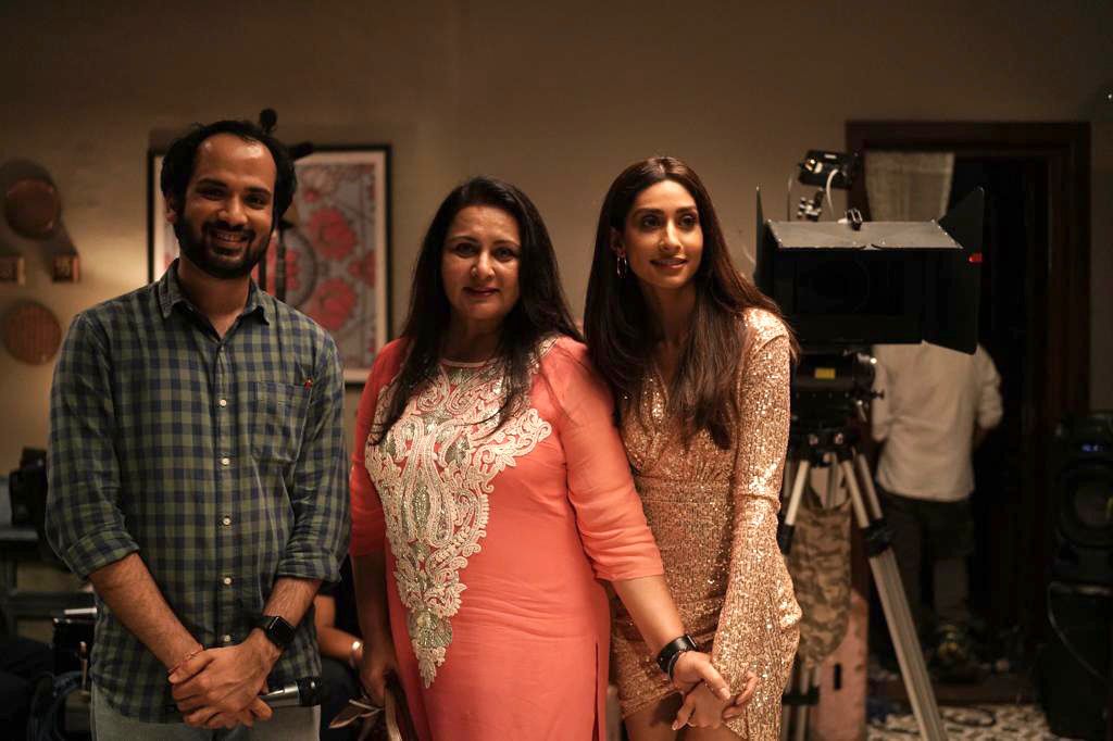 Paloma’s debut in Dono gains mother Poonam Dhillon’s blessings