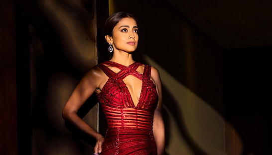 Shriya Saran’s glamorous red gown takes the internet by storm