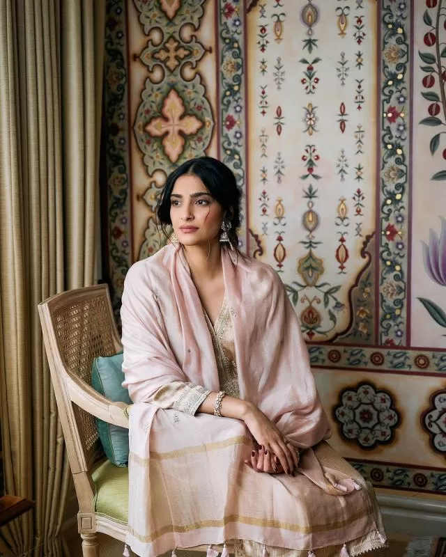 Sonam Kapoor Shifts To A New Home On ‘Navami’; Her Lavish Apartment Radiates Palace Vibes!