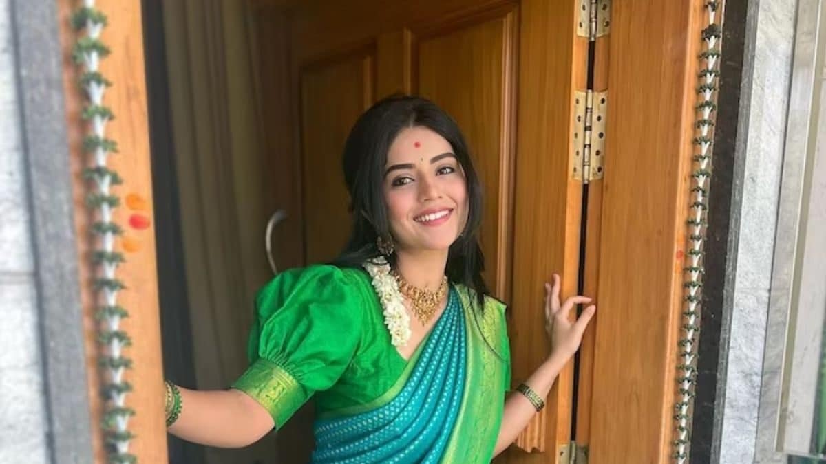 Megha Shetty Blends Simplicity With Elegance In Her Dussehra Special Look