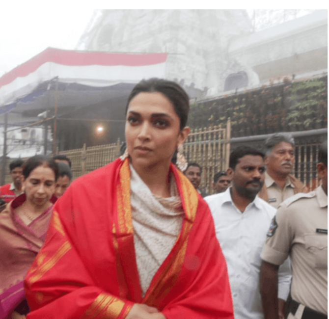 Fighter Actress Deepika Padukone Offers Prayers At Tirumala Temple, Her Video Goes Viral: WATCH!!!