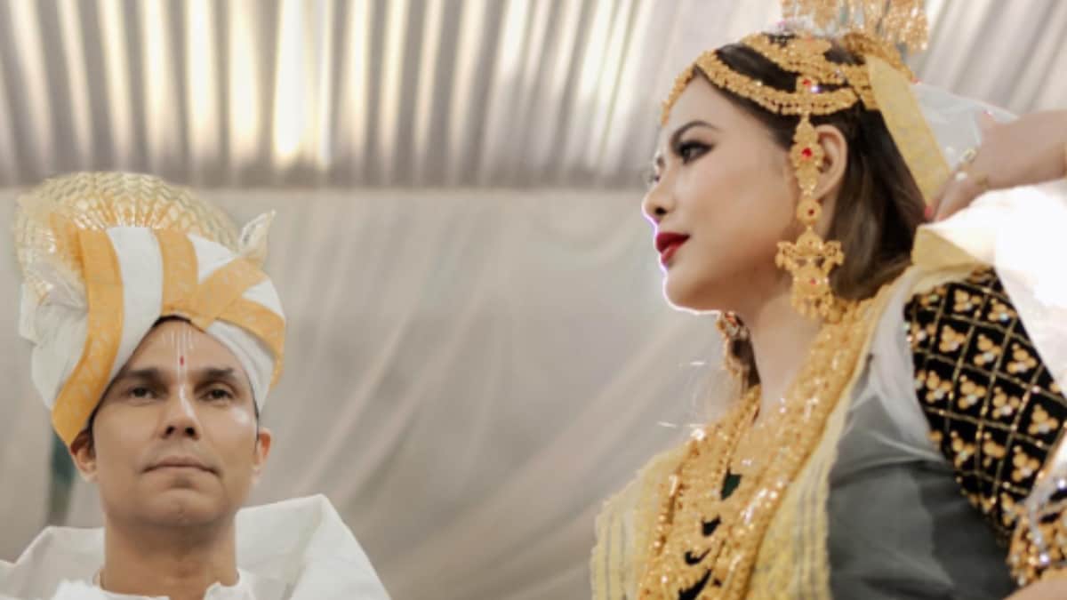 Randeep Hooda, Lin Laishram Wedding: Priyanka Chopra Showers Love On The Newlyweds