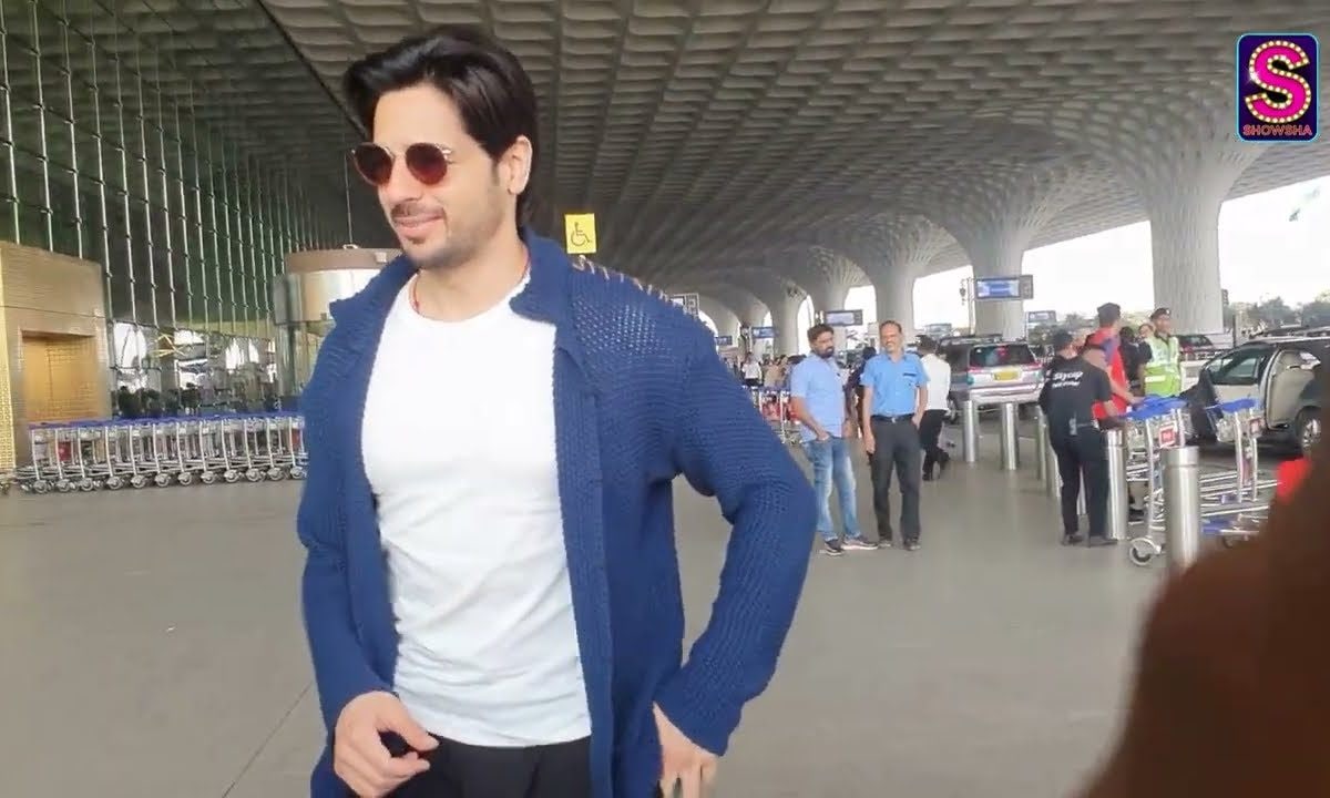 Sidharth Malhotra & Katrina Kaif Spotted At Mumbai Airport; WATCH