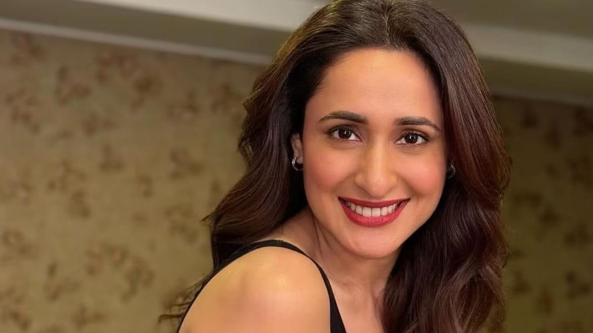 Pragya Jaiswal’s Valentine’s Date At Work Album Redefines Boardroom Fashion