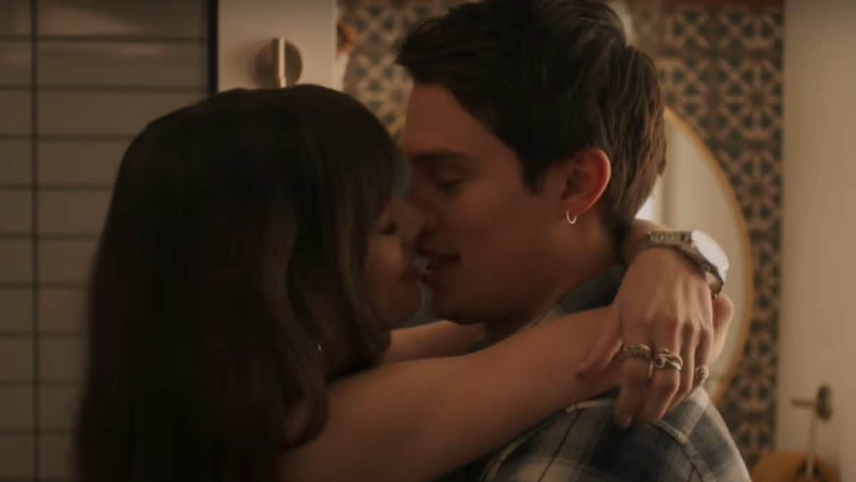 The Idea of You Trailer: Anne Hathaway Has a Steamy Affair With Harry Styles Inspired Nicholas Galitzin