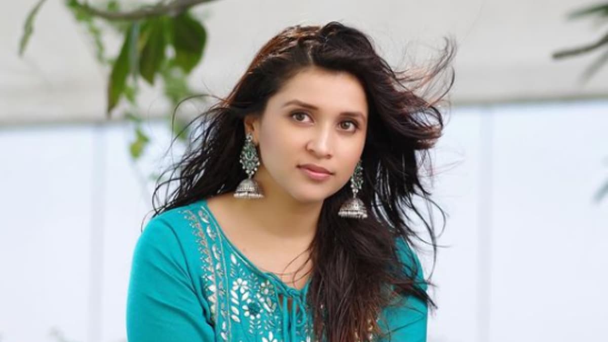 Mannara Chopra Hints At Bigg Boss Contestants Becoming Arrogant: ‘They’re Experiencing It For The 1st Time’