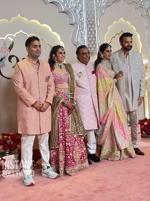 Akash Ambani with wife Shloka, Mukesh Ambani, Isha with Anand Piramal | Instant Bollywood Akash Ambani with wife Shloka, Mukesh Ambani, Isha with Anand Piramal