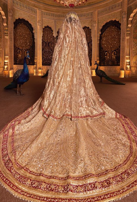 Radhika Merchant Bridal Look | Instant Bollywood Radhika Merchant Bridal Look