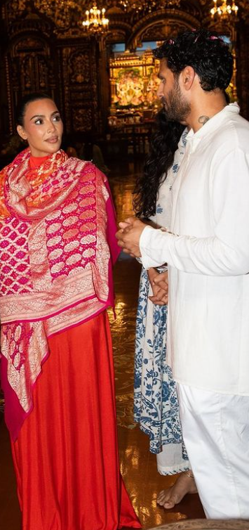 kim-kardashian-jay-shetty-1 | Instant Bollywood Kim Kardashian, Jay Shetty at ISKCON temple