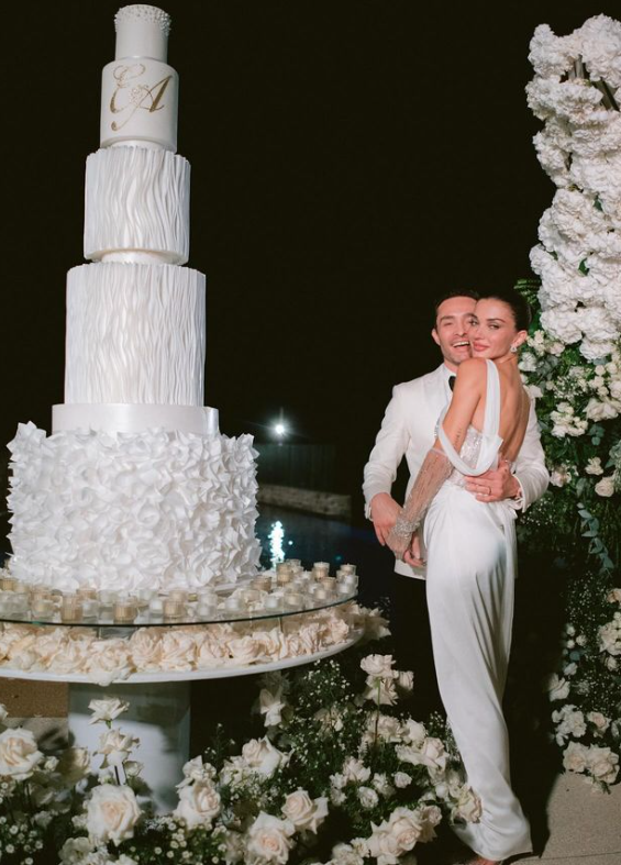 Amy Jackson-Ed Westwick with wedding cake | Instant Bollywood Amy Jackson-Ed Westwick with wedding cake