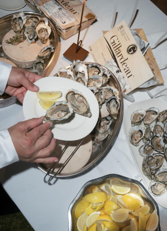 Ed Westwick-Amy Jackson reception food | Instant Bollywood Ed Westwick-Amy Jackson reception food