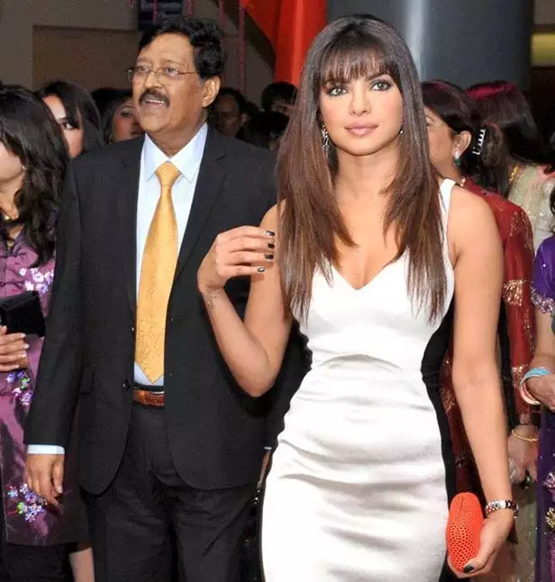 priyankachoprajonas11585909877 | Instant Bollywood Priyanka Chopra