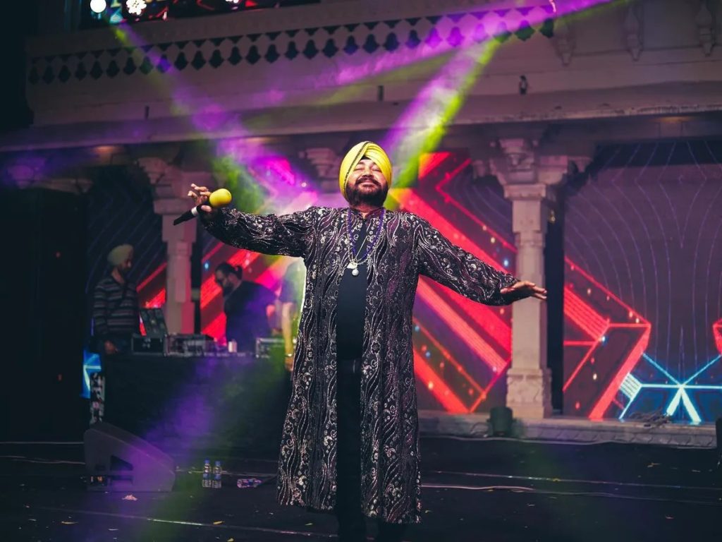 4996f01e-6ebf-4501-bf8a-7312257e1f4e | Instant Bollywood Daler Mehndi