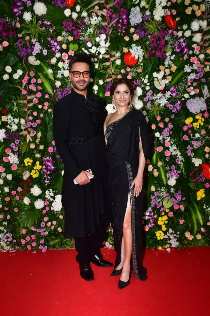 114664069 | Instant Bollywood