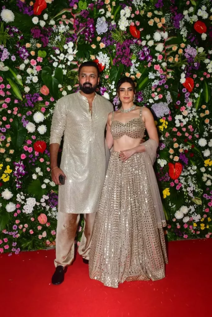 114664296 | Instant Bollywood