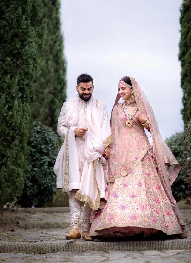 anniversary-post-anushka-sharma-virat-kohlis-entire-wedding-v0-cr6u3h7c8j5c1 | Instant Bollywood Anushka Sharma