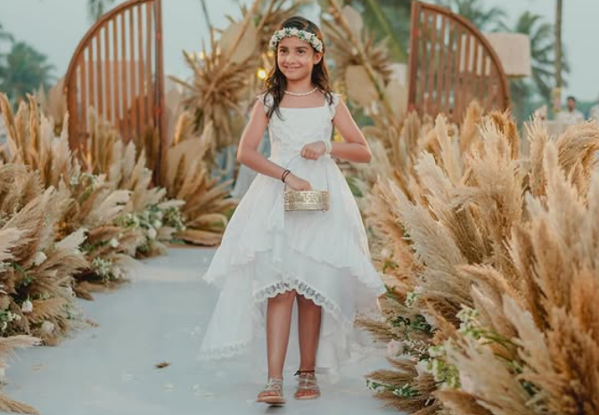Flower girl at Aadar Jain-Alekha Advani wedding | Instant Bollywood Flower girl at Aadar Jain-Alekha Advani wedding