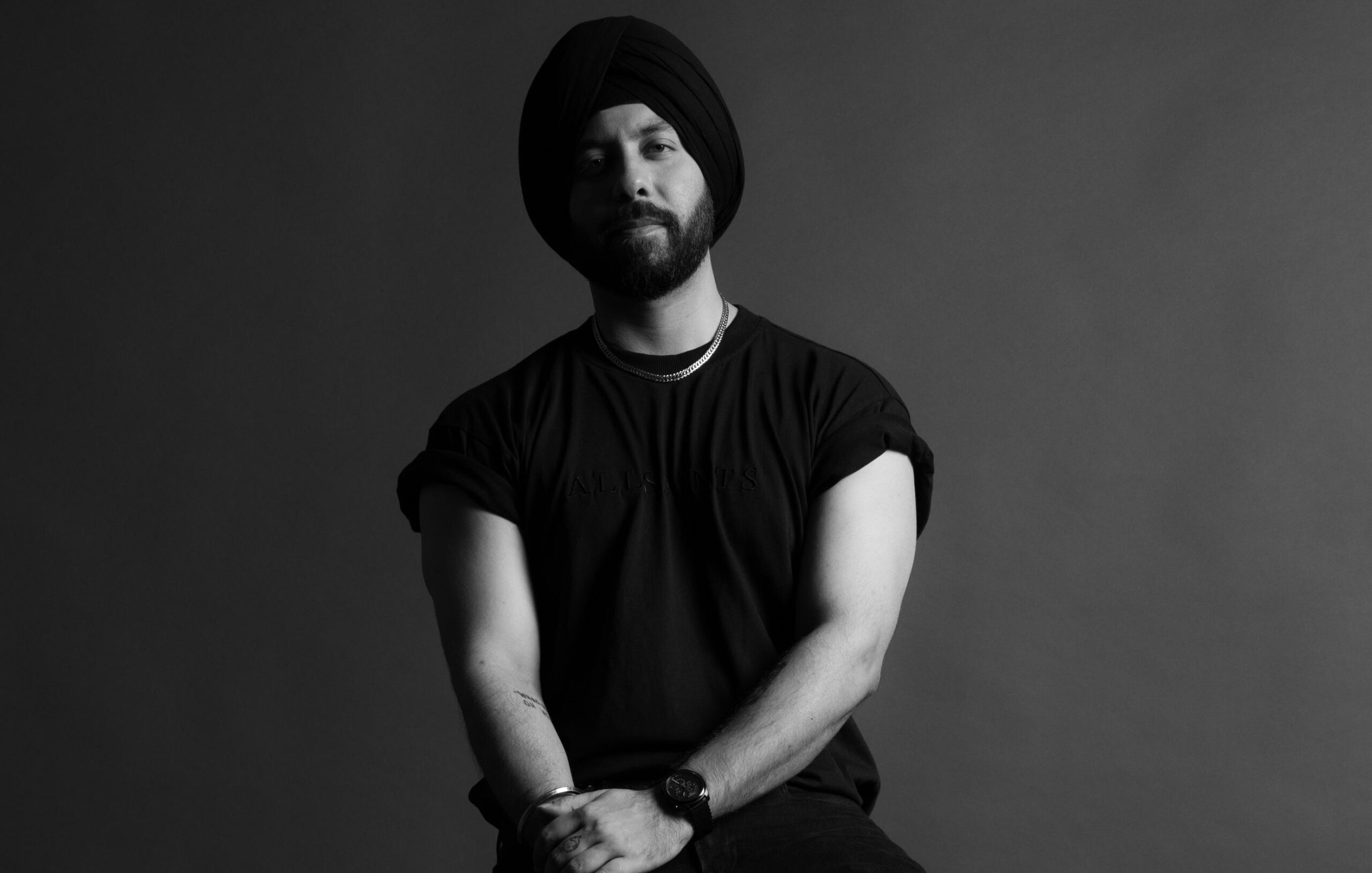 Fantasy: Mananveer Singh releases new single