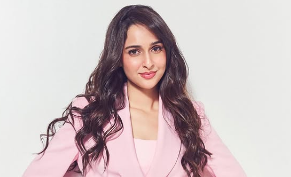 “I want to do an out-and-out comedy film” – Sadia Khateeb
