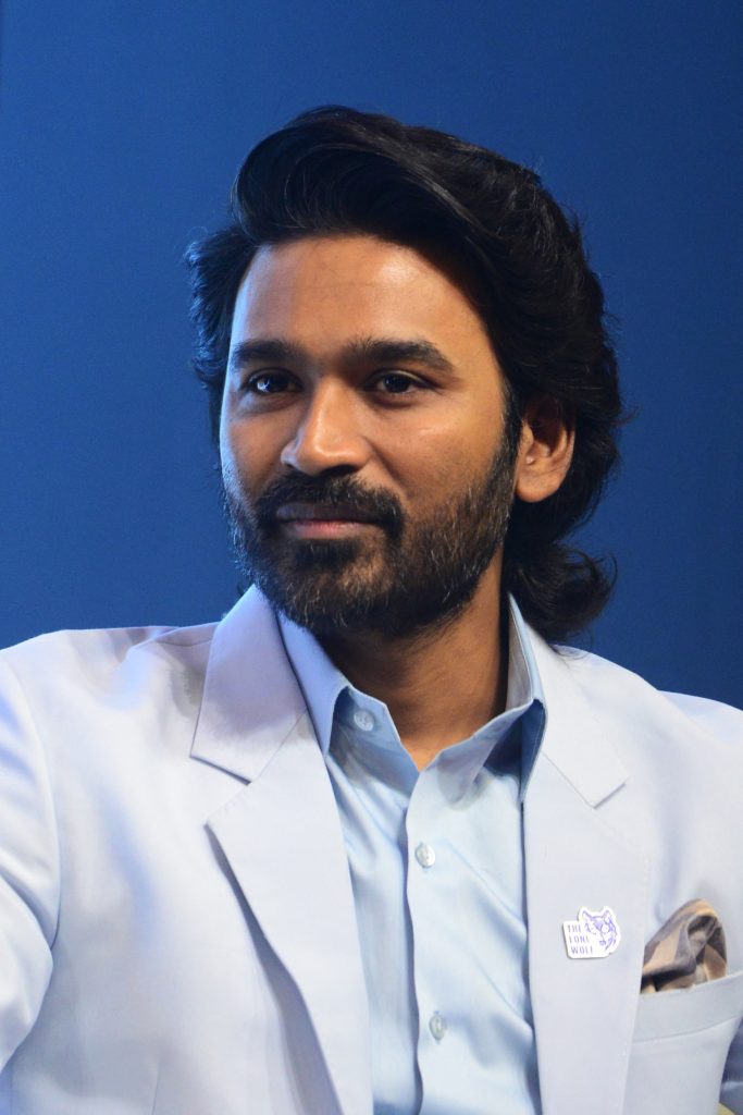 MV5BOTQzOWJiYjEtZmUxMC00YjA5LTgzNjUtYjMyZTVmZjVmMmZiXkEyXkFqcGc_V1_ - Instant Bollywood Dhanush