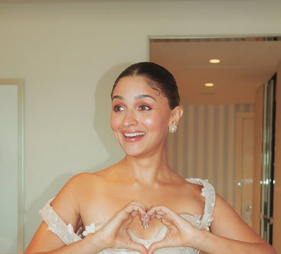 Alia Bhatt Makes Cannes Debut In A Schiaparelli Gown! - Instant Bollywood Alia Bhatt Makes Cannes Debut In A Schiaparelli Gown!