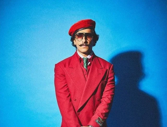 ranveer-singh-in-gucci-and-deepika-padukone-in-jacquemus-v0-fbfwcusdqypa1 - Instant Bollywood