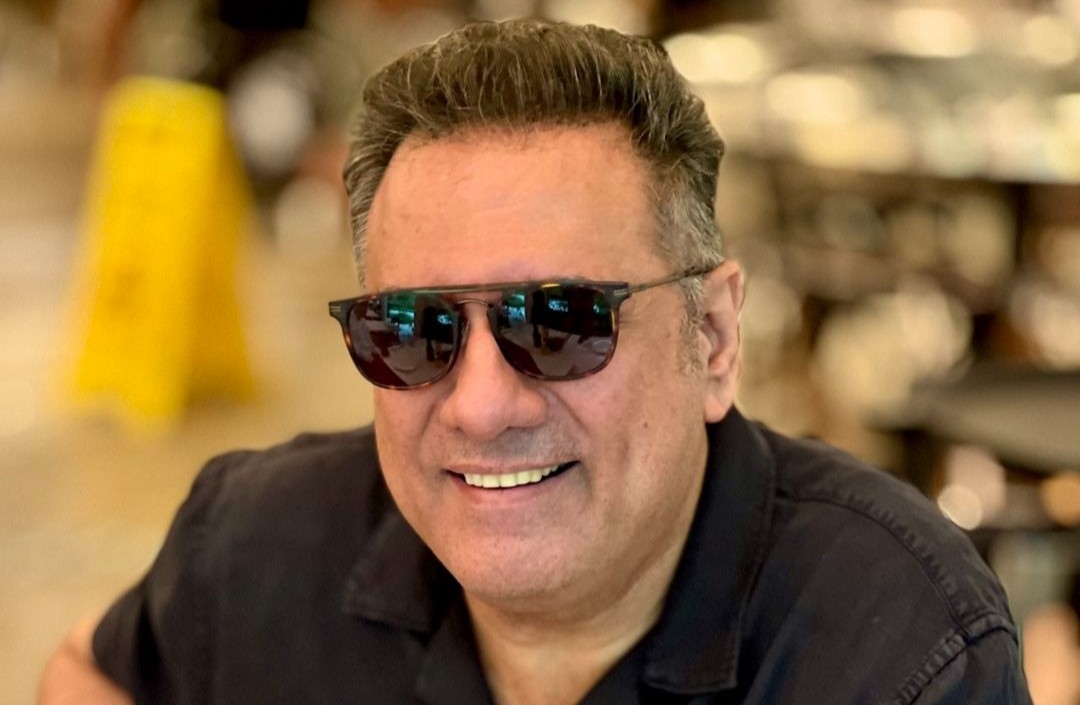 From late-night calls to 800 sessions: Boman Irani shares the story behind spiral bound