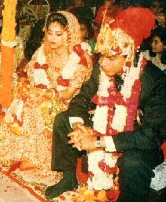 shah_rukh_khan_and_gauri_khan_wedding_fb_srk_fan-3 - Instant Bollywood Shahrukh Khan & Gauri Khan