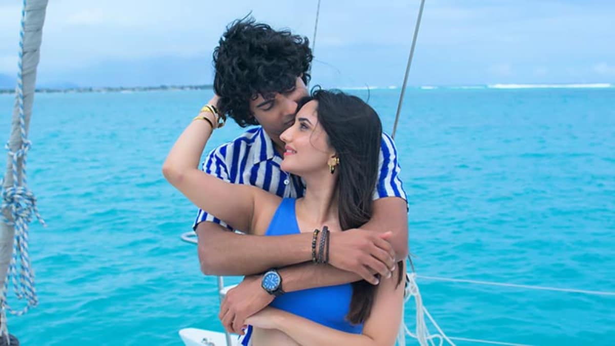 Teri Yaadein Song: Vyom And Saachi Bindra’s Magical Chemistry Is Just Love | Bollywood News