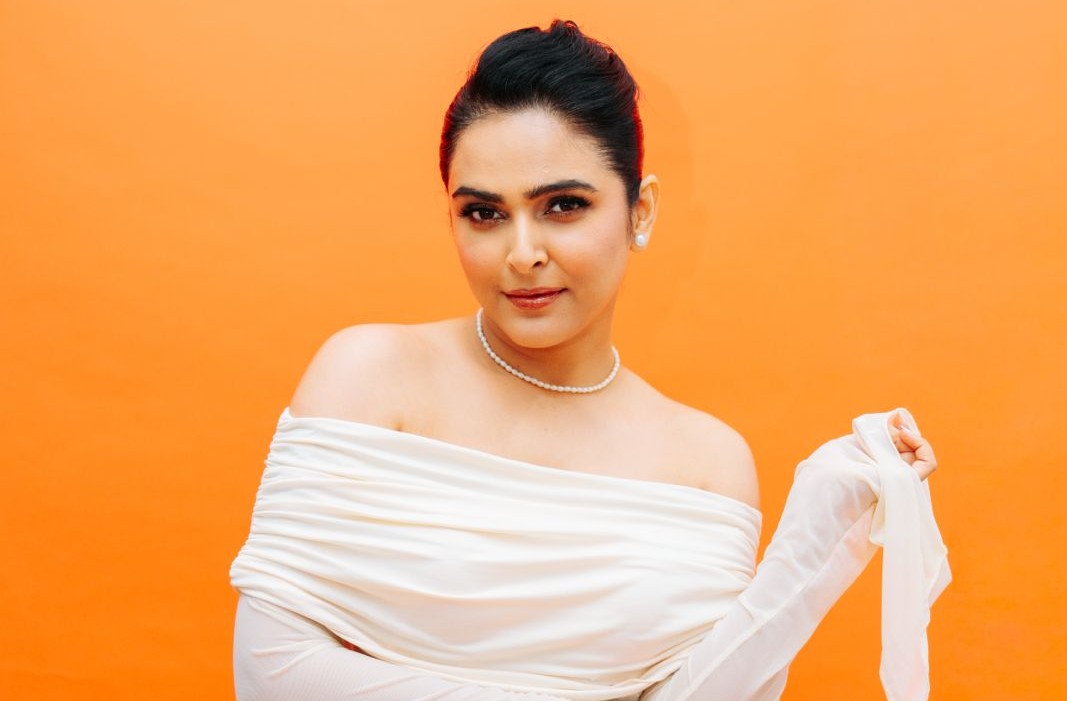 Madhurima Tuli radiates elegance in white after winning hearts in Tehran