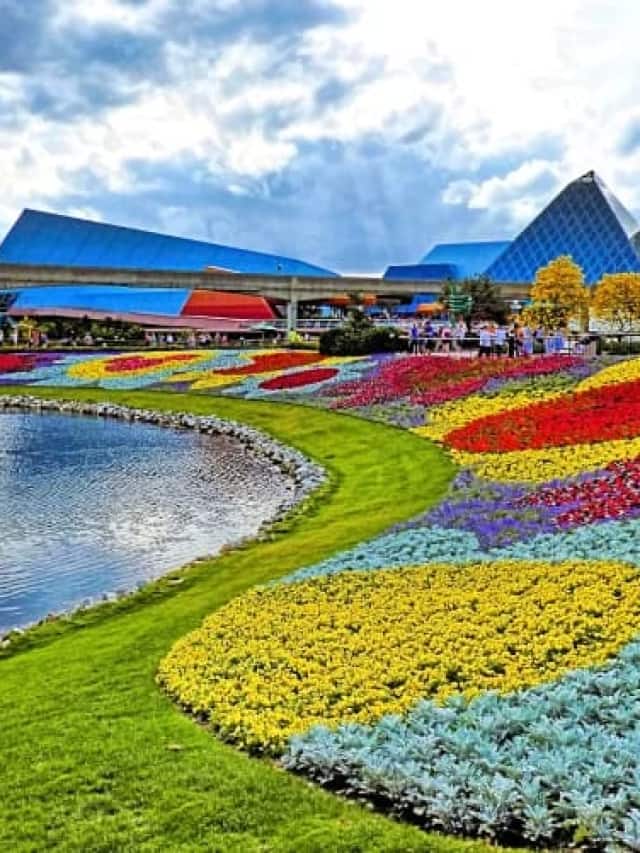 2026 Holiday Calendar: 10 Vibrant Festivals To Attend In India