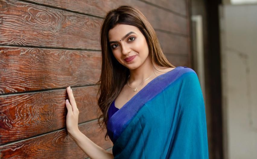 Kashika Kapoor stuns with her effortless blend of traditional and western fashion