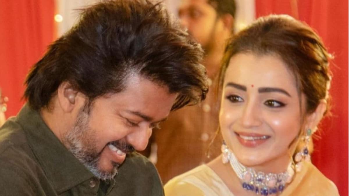 As Vijay-Trisha Wedding Rumours Flood The Internet, Actress’s Mother Drops A Big Hint