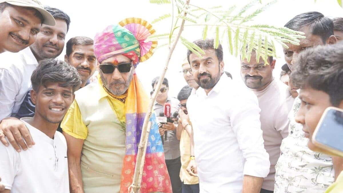 Jackie Shroff Joins Maharashtra’s Green Mission, Giving Suhas Babar’s Tree Army A National Push | Bollywood News
